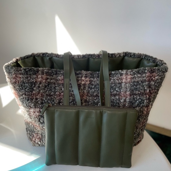 Nia Shearling Reversible Tote | Olive - Picture 1 of 2